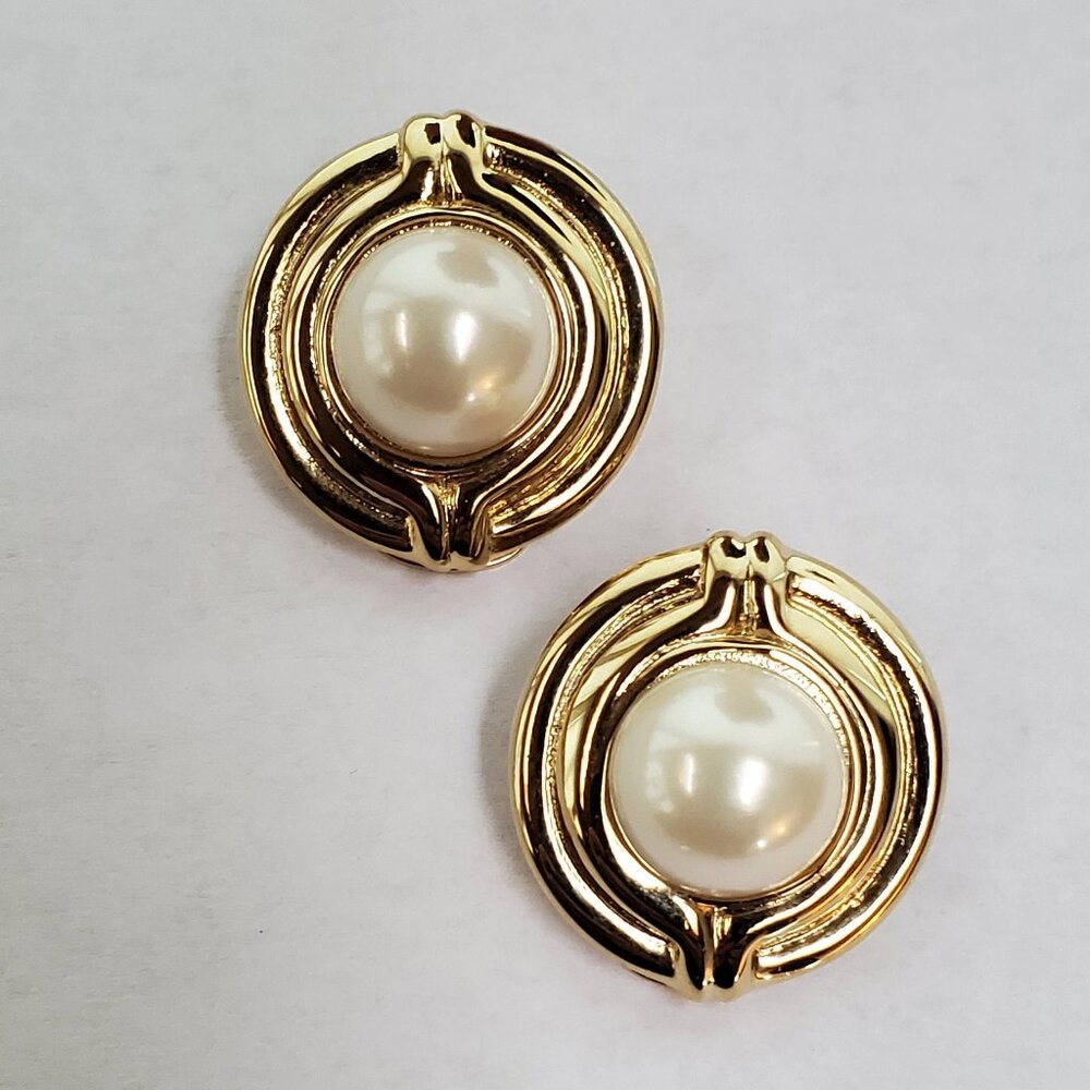 Signed Vintage Vendome Faux Pearl Gold Tone Button Clip On Earrings